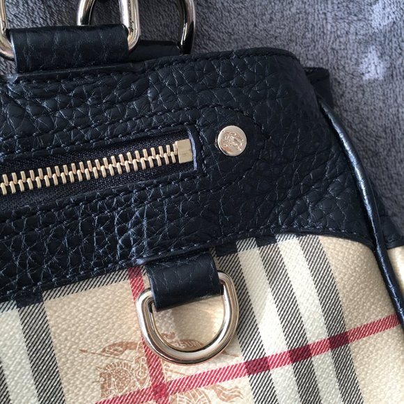 Vintage BEIGE HAYMARKET CHECK POCKET TOTE - Picture 14 of 14